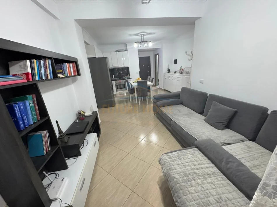 Tirane, shitet apartament 3+1+Ballkon Kati 3, 112 m² 185.000 € (Astir)