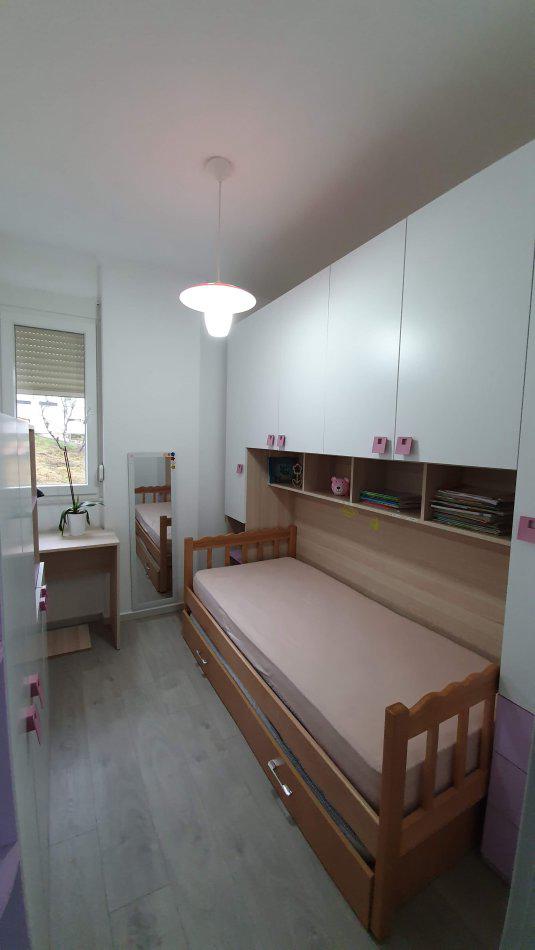 Tirane, jepet me qera apartament 2+1+Ballkon Kati 2, 90 m² 550 € (Kopshti Zoologjik)