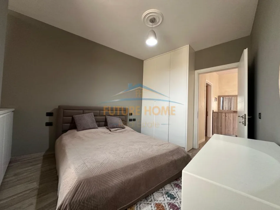Tirane, jepet me qera apartament 1+1+Ballkon Kati 6, 59 m² 500 € (unaza e re)