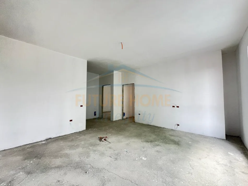 Tirane, shitet apartament 2+1+2 Kati 4, 103 m² 158.000 € (Rezidenca Splendor)
