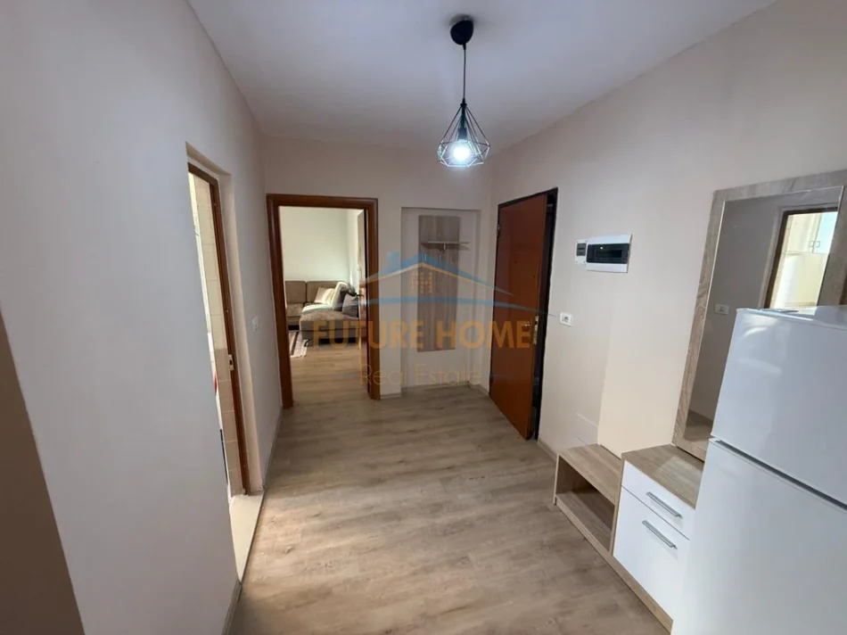 Tirane, jepet me qera apartament 2+1 Kati 2, 70 m² 550 € (TREGU ELEKTRIK)