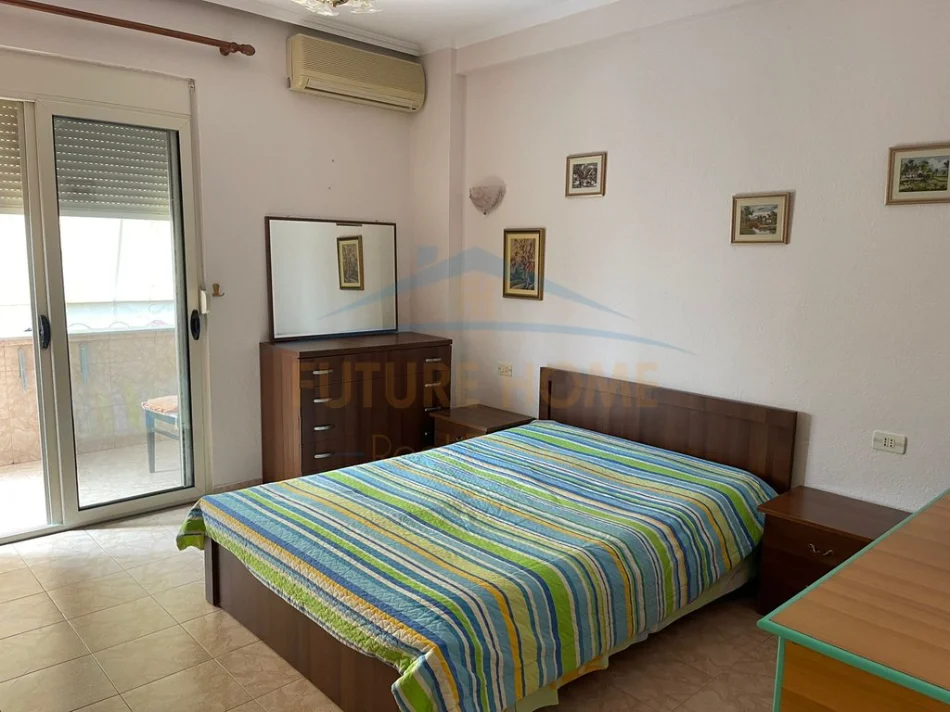 Tirane, shitet apartament 2+1+2+Ballkon Kati 3, 131 m² 265.000 € (Bulevardi Gjergj Fishta)