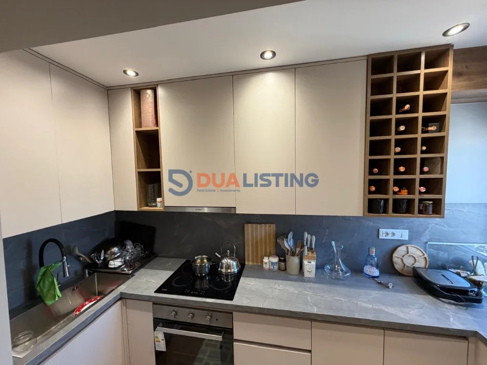 Tirane, shes apartament 1+1+Aneks+Ballkon Kati 5, 54 m² 135.000 € (21 Dhjetori,( Pallat Ekzistues))