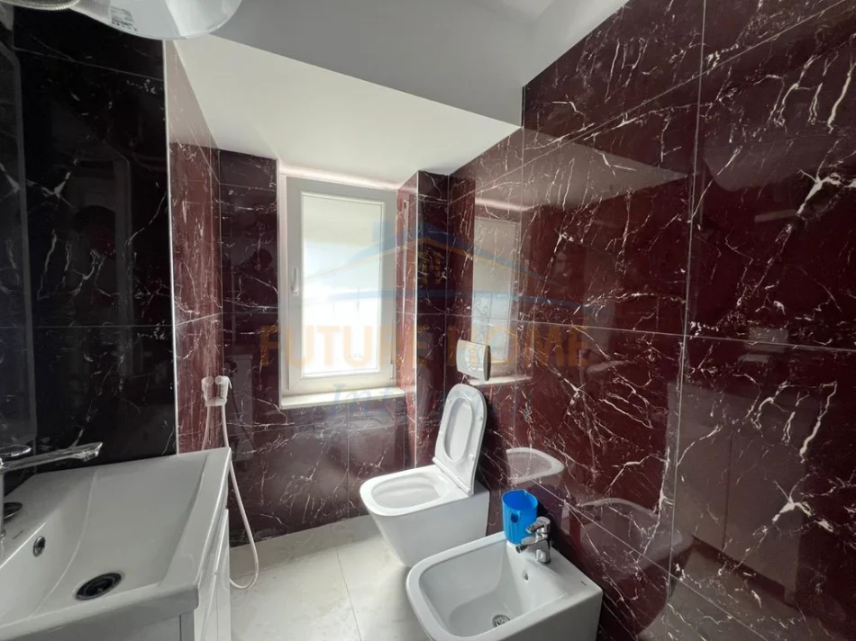 Tirane, jepet me qera apartament 2+1 Kati 2, 61 m² 630 € (Oxhaku)