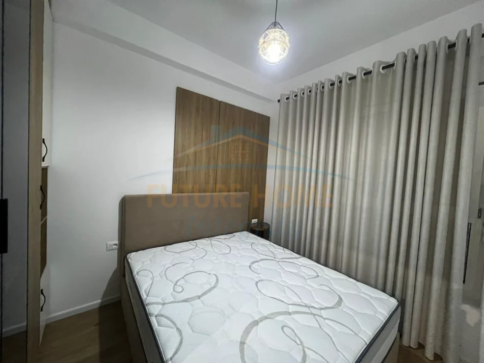 Tirane, jepet me qera apartament 1+1 Kati 6, 50 m² 470 € (Ali demi)