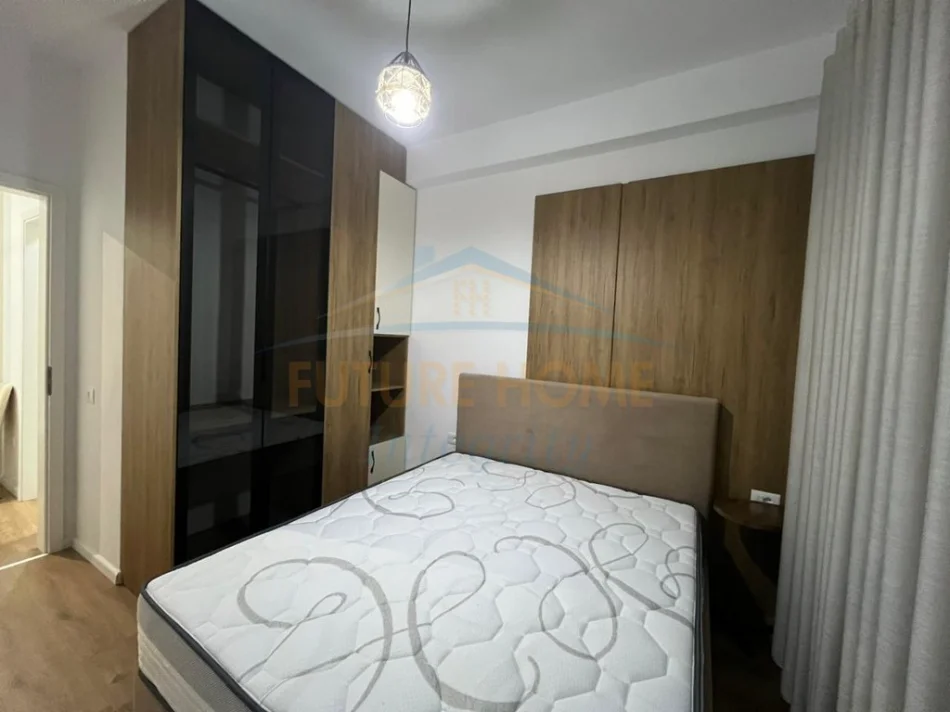 Tirane, jepet me qera apartament 1+1 Kati 6, 50 m² 470 € (Ali demi)
