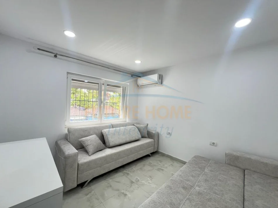 Tirane, jepet me qera apartament 2+1+Ballkon Kati 2, 62 m² (rruga kongresi i manastirit)