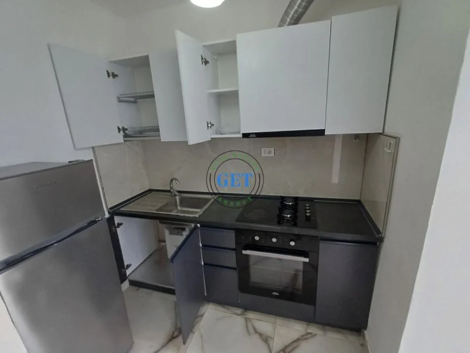 Durres, jepet me qera apartament 1+1+Ballkon Kati 5, 59 m² 220 € (Stadiumi, Durres)