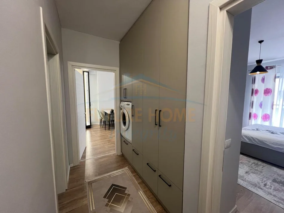 Qera, Apartament 1+1+Post Parkimi, Kompleksi E-88, 680 €