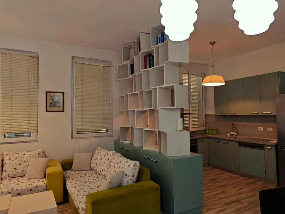 Tirane, Apartament 3+1 me qira Kati 2, 130 m² 700 € (Kodra e Diellit)