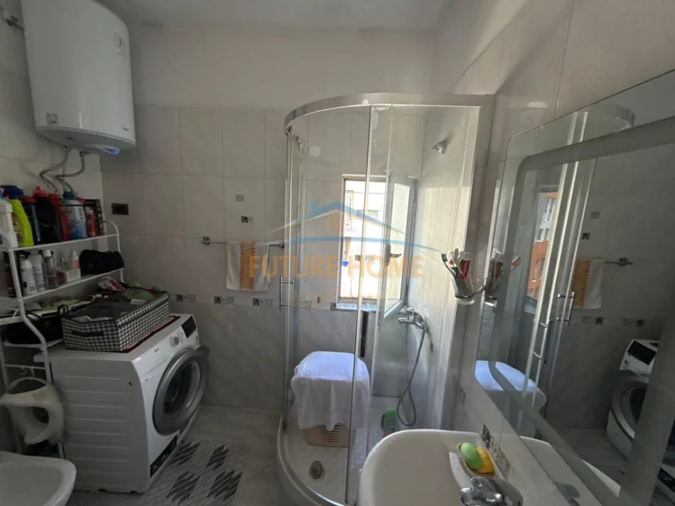 SHITET APARTAMENT 1+1 UNAZE E RE