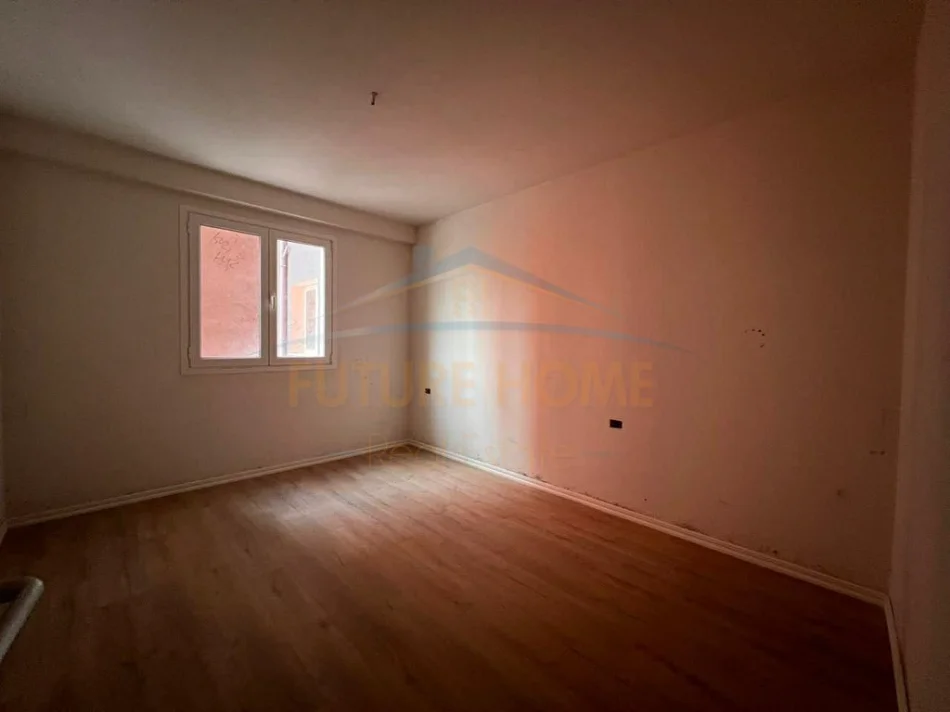 Tirane, shitet apartament 1+1 Kati 2, 71 m² 107.000 € 