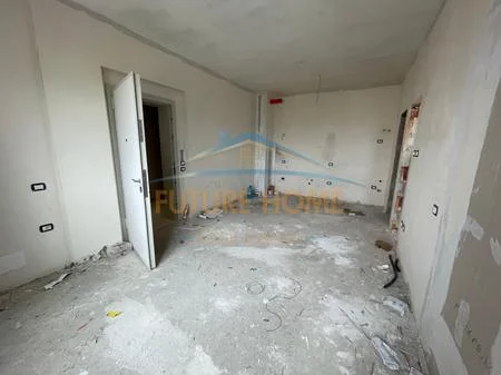 Tirane, shitet apartament 1+1 Kati 2, 54 m² 120.000 € 
