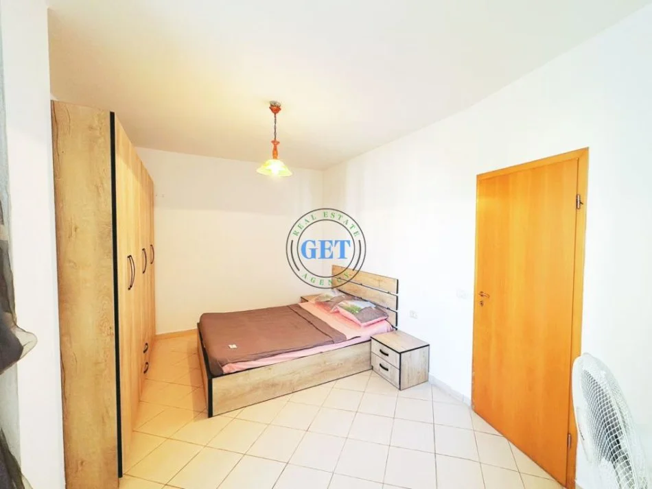 Durres, jepet me qera apartament 1+1 Kati 5, 50 m² 300 € (Plazh Iliria,Durres)