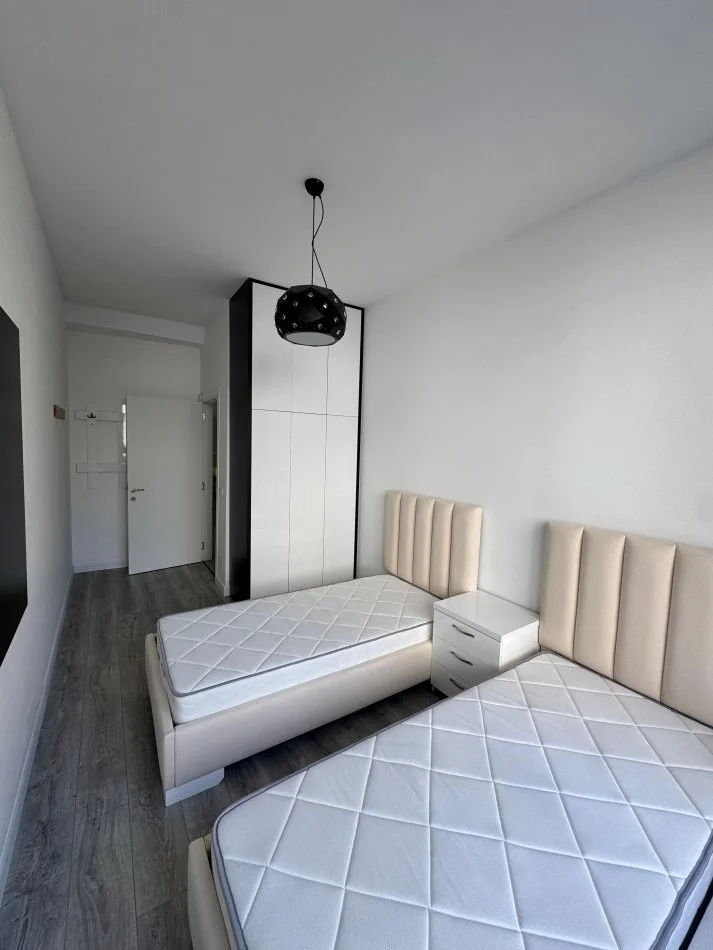 Tirane, shitet apartament 2+1 Kati 0, 119 m² 218.000 € (rruga bill klinton)