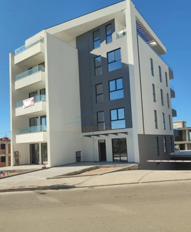 Sarande, shitet apartament 3+1+2+Ballkon Kati 4, 224 m² 660.000 €