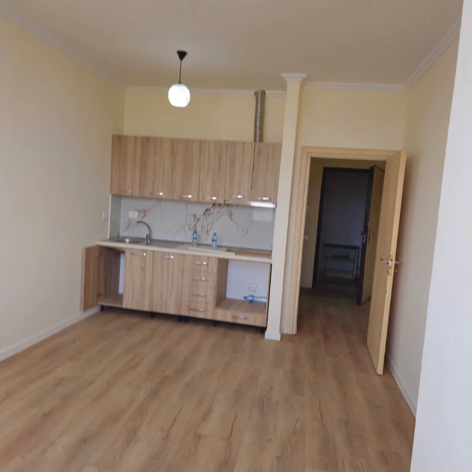 Tirane, shitet apartament 1+1 Kati 7, 52 m² 70.000 € 
