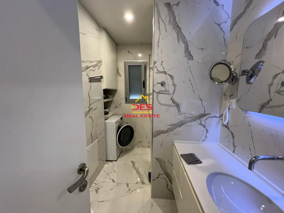 Vlore, shitet apartament 2+1+Ballkon Kati 2, 105 m² 250.000 € (Rruga Dhimitër Konomi)