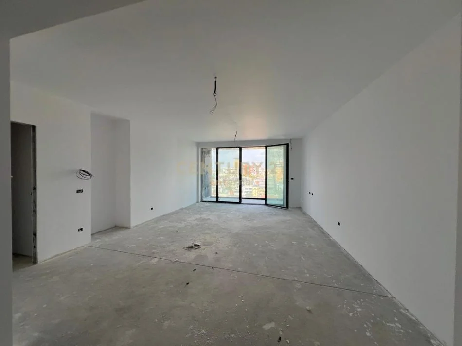 Tirane, shes apartament 3+1 Kati 9, 174 m² 781.000 € (Rruga e Elbasanit)