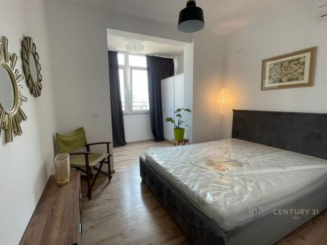Tirane, jepet me qera apartament 1+1 Kati 6, 55 m² 450  (Rruga e kosovareve)