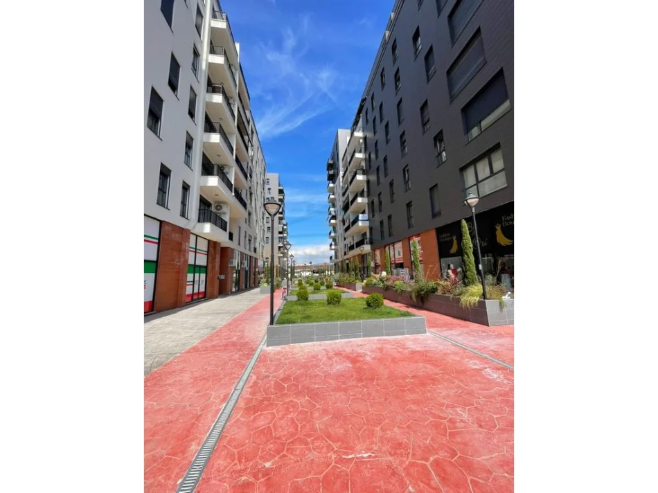Tirane, shitet apartament 2+1+Ballkon Kati 6, 113 m² 214.000 € 