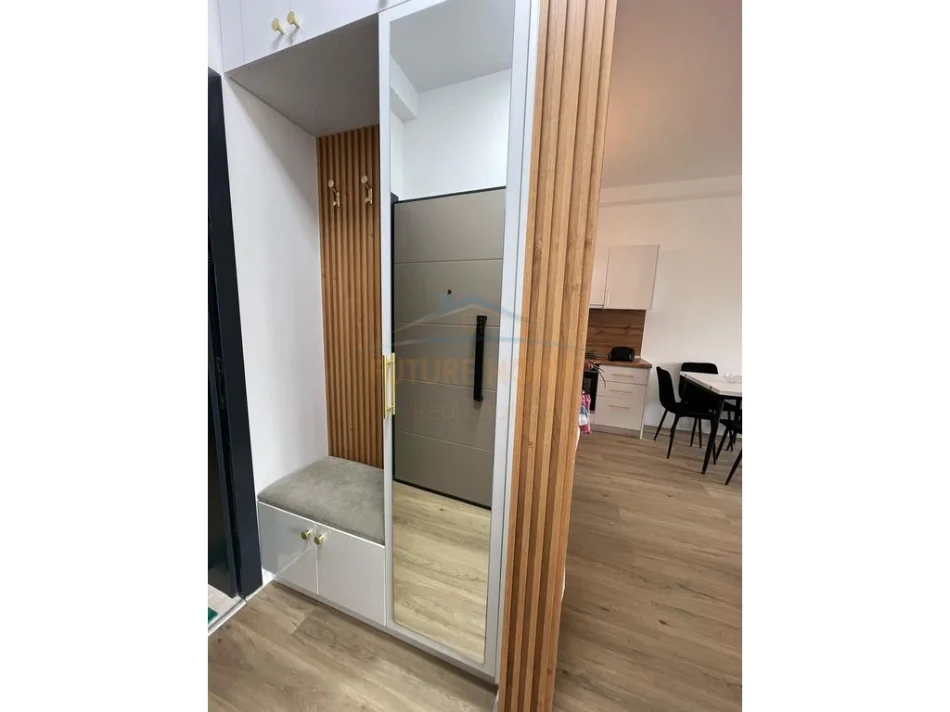 Tirane, jepet me qera apartament 1+1 Kati 2, 60 m² 550 € (Kompleksi Henke)