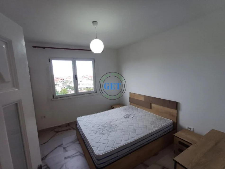 Durres, jepet me qera apartament 1+1+Ballkon Kati 5, 59 m² 220 € (Stadiumi, Durres)