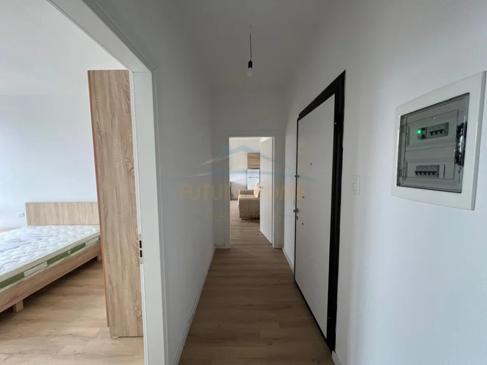 Tirane, jepet me qera apartament 1+1+Ballkon Kati 4, 80 m² 450 € (Platinum Residence, Jordan Misja)