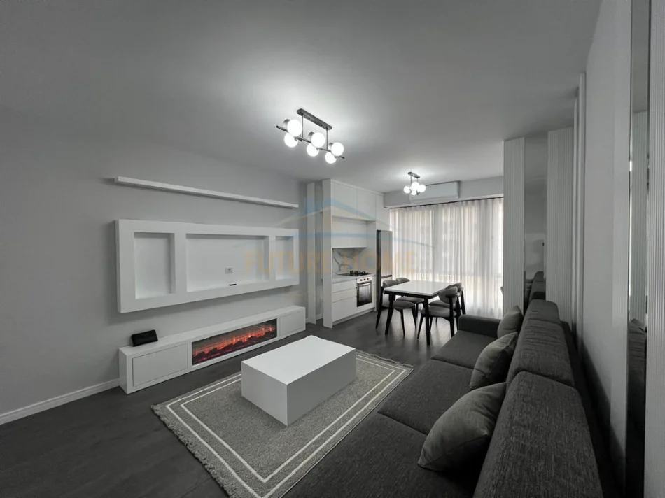 Tirane, jepet me qera apartament 2+1 Kati 4, 77 m² 900 € (Usluga, Stacioni i Trenit)