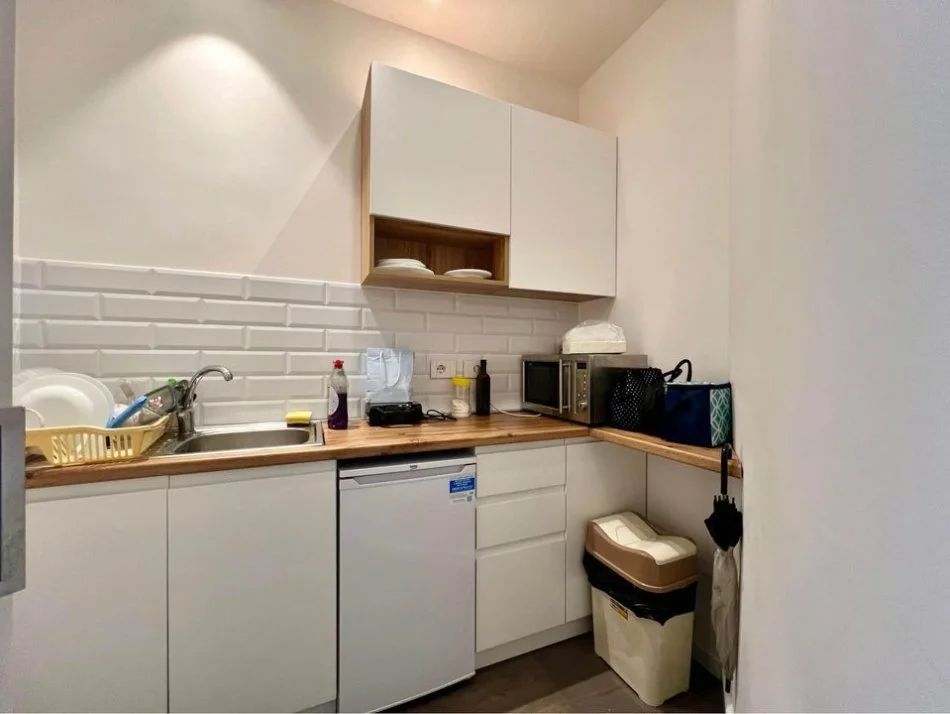 Tirane, shitet zyre Kati 7, 245 m² 960.000 € (Rruga Kosovareve)