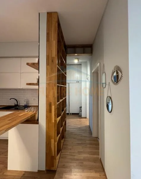Tirane, jepet me qera apartament 2+1 Kati 5, 80 m² 600 € (Kompleksi Mangalem, Ali Demi)