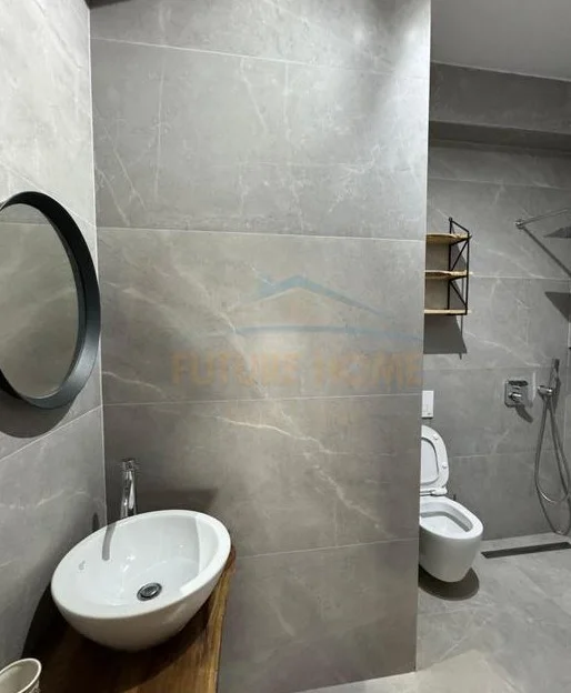 Tirane, jepet me qera apartament 2+1 Kati 5, 80 m² 600 € (Kompleksi Mangalem, Ali Demi)