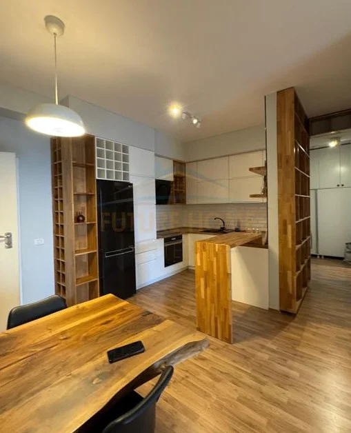 Tirane, jepet me qera apartament 2+1 Kati 5, 80 m² 600 € (Kompleksi Mangalem, Ali Demi)