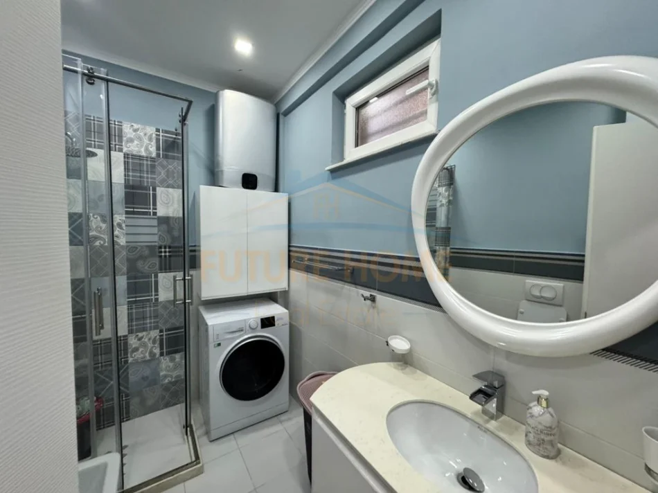 Tirane, shitet apartament 2+1+2, Kati 3, 120 m² 360.000 € (Kompleksi FZ 2, Liqeni i Thatë)