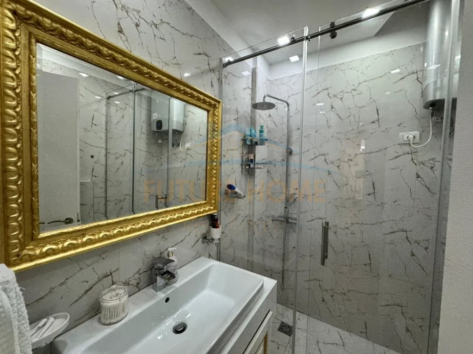 Tirane, shitet apartament 2+1 Kati 3, 120 m² 360.000 € (LIQENI I THATE)