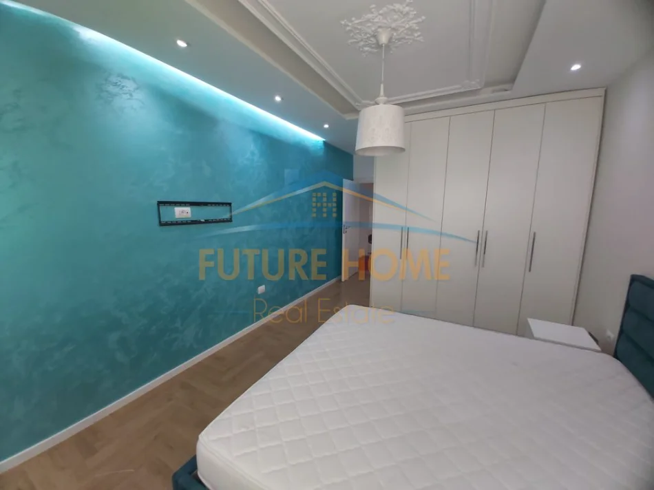 Tirane, jepet me qera apartament 2+1 Kati 6, 100 m² 580 € (TREGU ELEKTRIK)