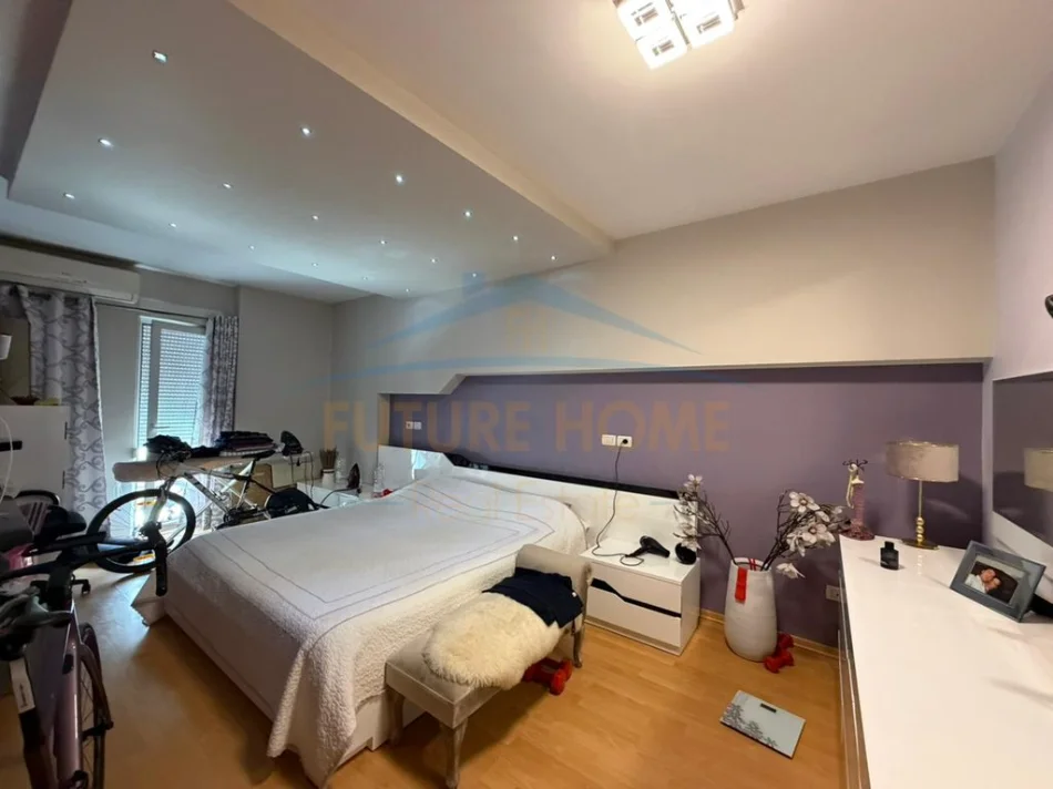 Tirane, shitet apartament 2+1 Kati 2, 105 m² 300.000 € (Rruga Frosina Plaku)