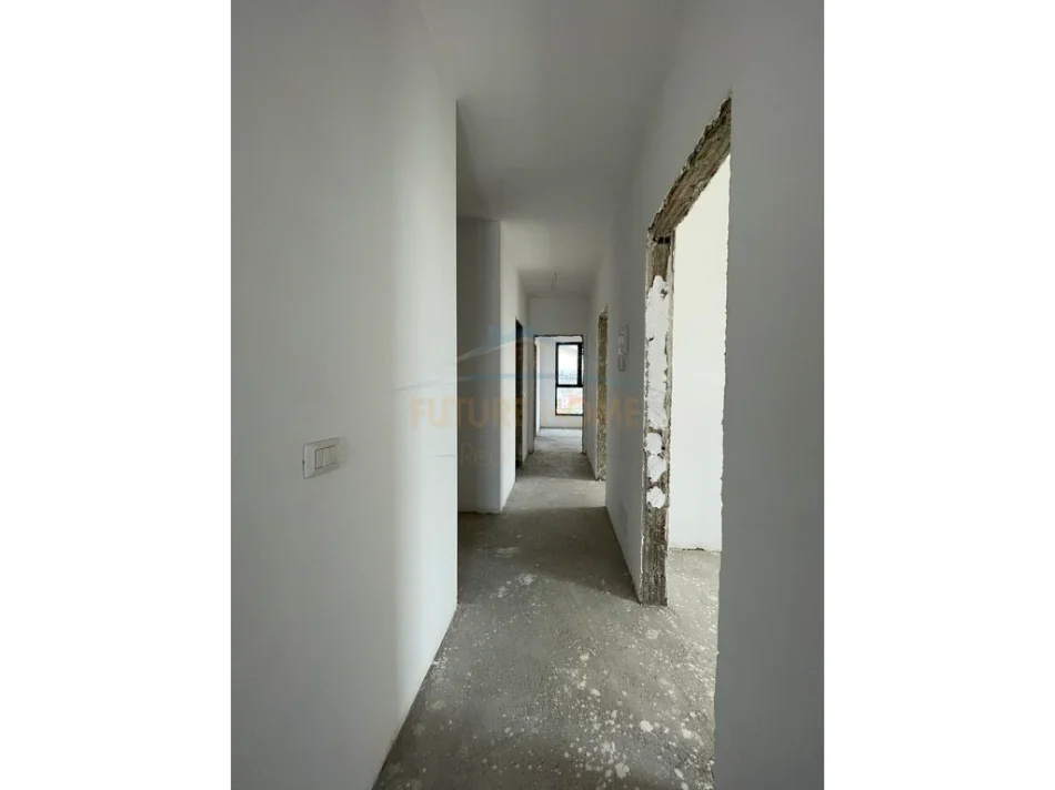 Tirane, shitet apartament 3+1+Ballkon Kati 6, 119 m² 178.200 € (TIRANA ENTRY 1)