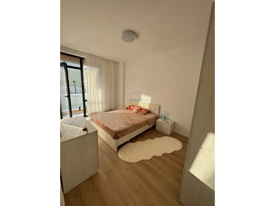 Tirane, jepet me qera apartament 2+1 Kati 1, 106 m² 700 € (Platinum Residence, Bulevardi te Ri.)