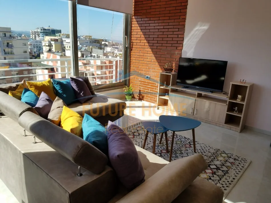 Tirane, jepet me qera apartament 1+1+Ballkon Kati 9, 55 m² 600 € (Myslym Shyri)