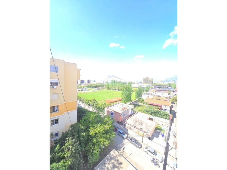 Tirane,MUNDESI KREDIE  shitet apartament 2+1 Kati 6, 90 m² 195.000 € (FUSHA AVIACIONIT)