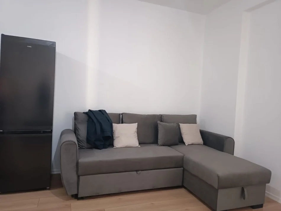 Shqiperi, jap me qera apartament 1+1 Kati 3, 1 m²