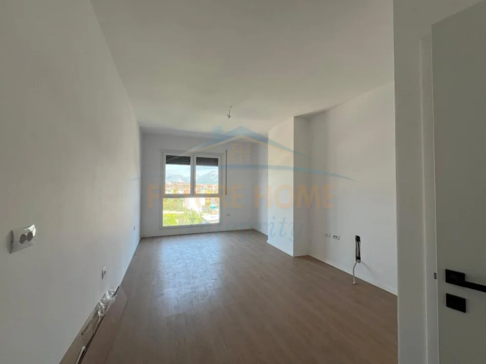 Tirane, shitet apartament 1+1 Kati 3, 69 m² 85.000 € (Rezidenca Color Splash, Paskuqan)