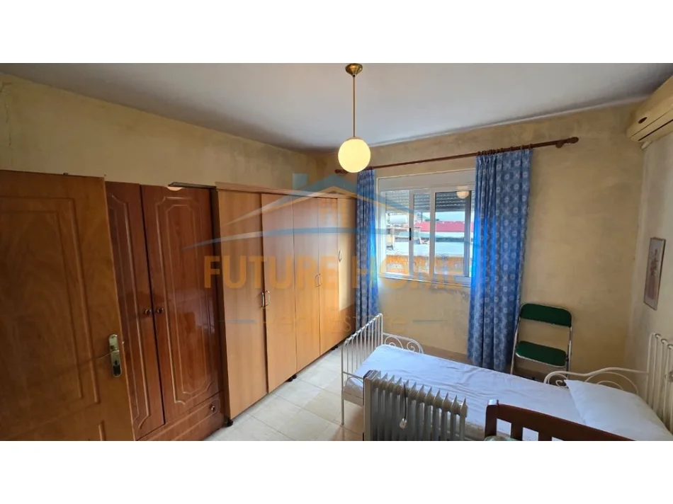 Tirane, shitet apartament 1+1 Kati 4, 54 m² 95.000 € (ISH MARKATA ALI DEM)