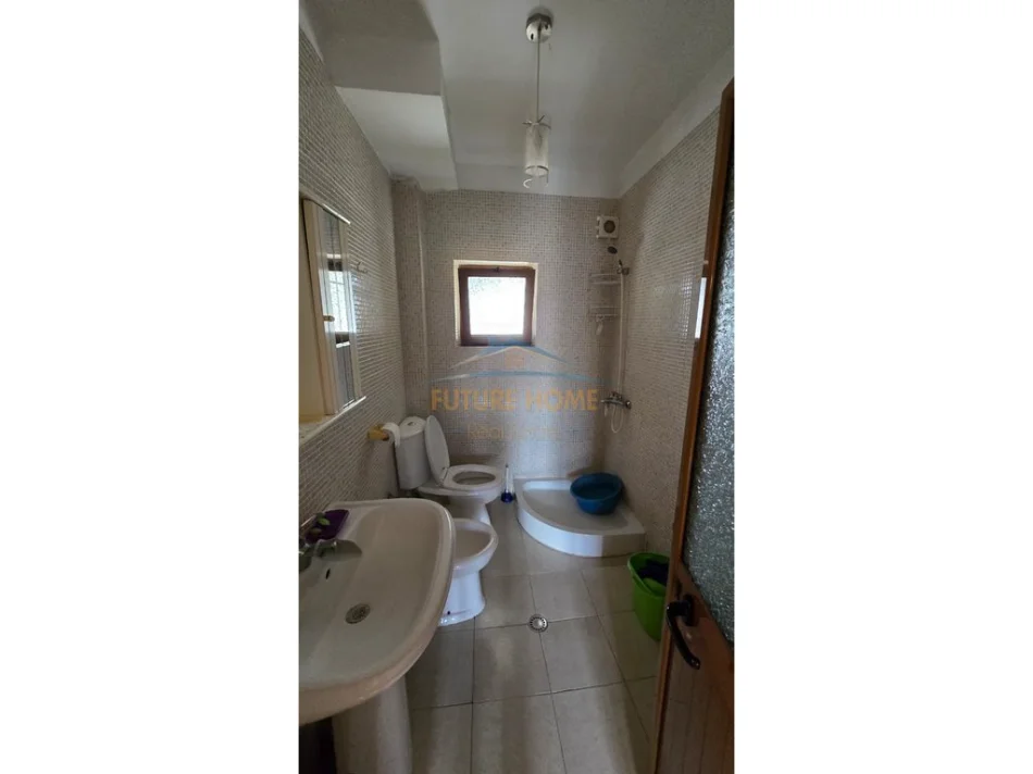 Tirane, shitet apartament 1+1 Kati 4, 54 m² 95.000 € (Ali Demi)