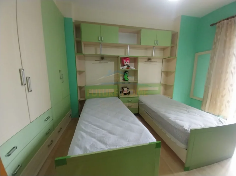 Tirane, jepet me qera apartament 2+1 Kati 6, 127 m² 600 € 