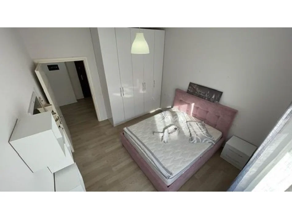Tirane, jepet me qera apartament 2+1 Kati 5, 82 m² 650 € (KODRA E DJELLIT)