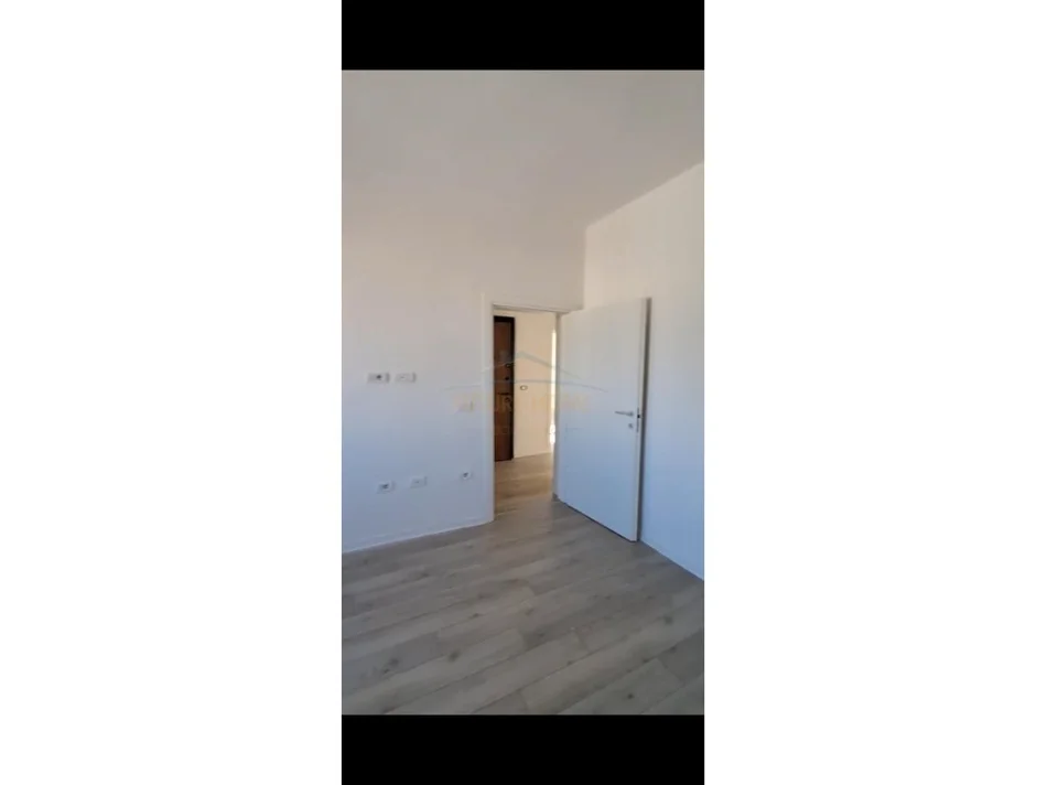 Durres, shitet apartament 2+1 Kati 3, 70 m² 85.000 € 