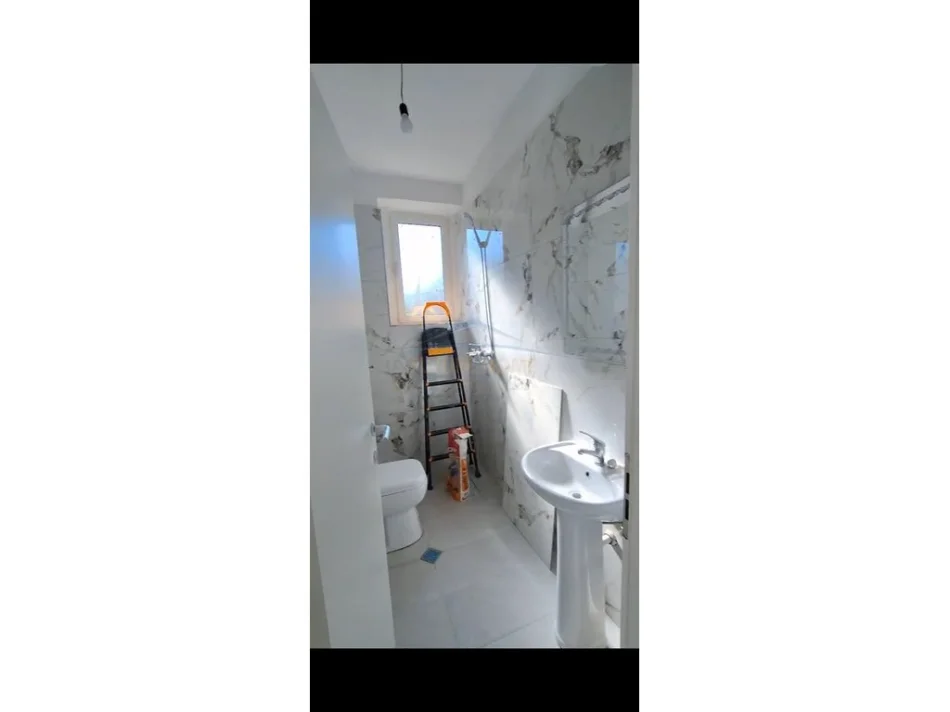 Durres, shitet apartament 2+1 Kati 3, 70 m² 85.000 € 