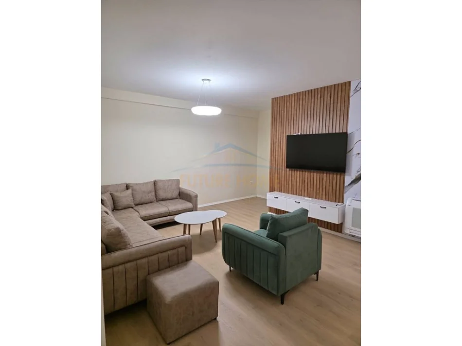 Tirane, jepet me qera apartament 2+1+Ballkon Kati 3, 100 m² 600 € (Bulevard Migjeni)
